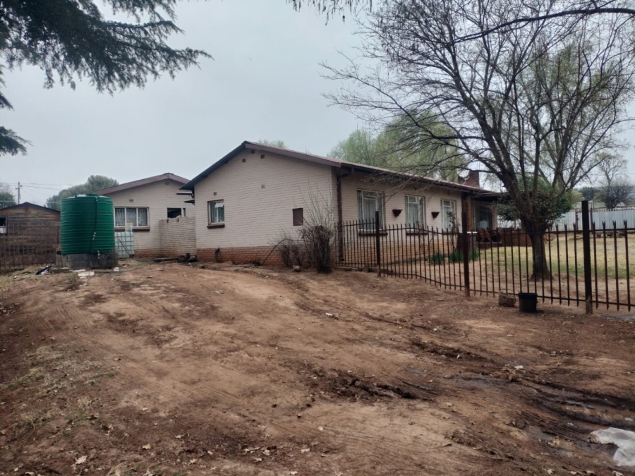 3 Bedroom Property for Sale in Ficksburg Free State